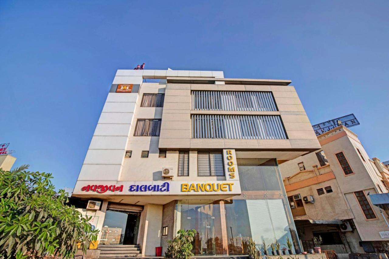 Hotel Navjivan Himatnagar ภายนอก รูปภาพ